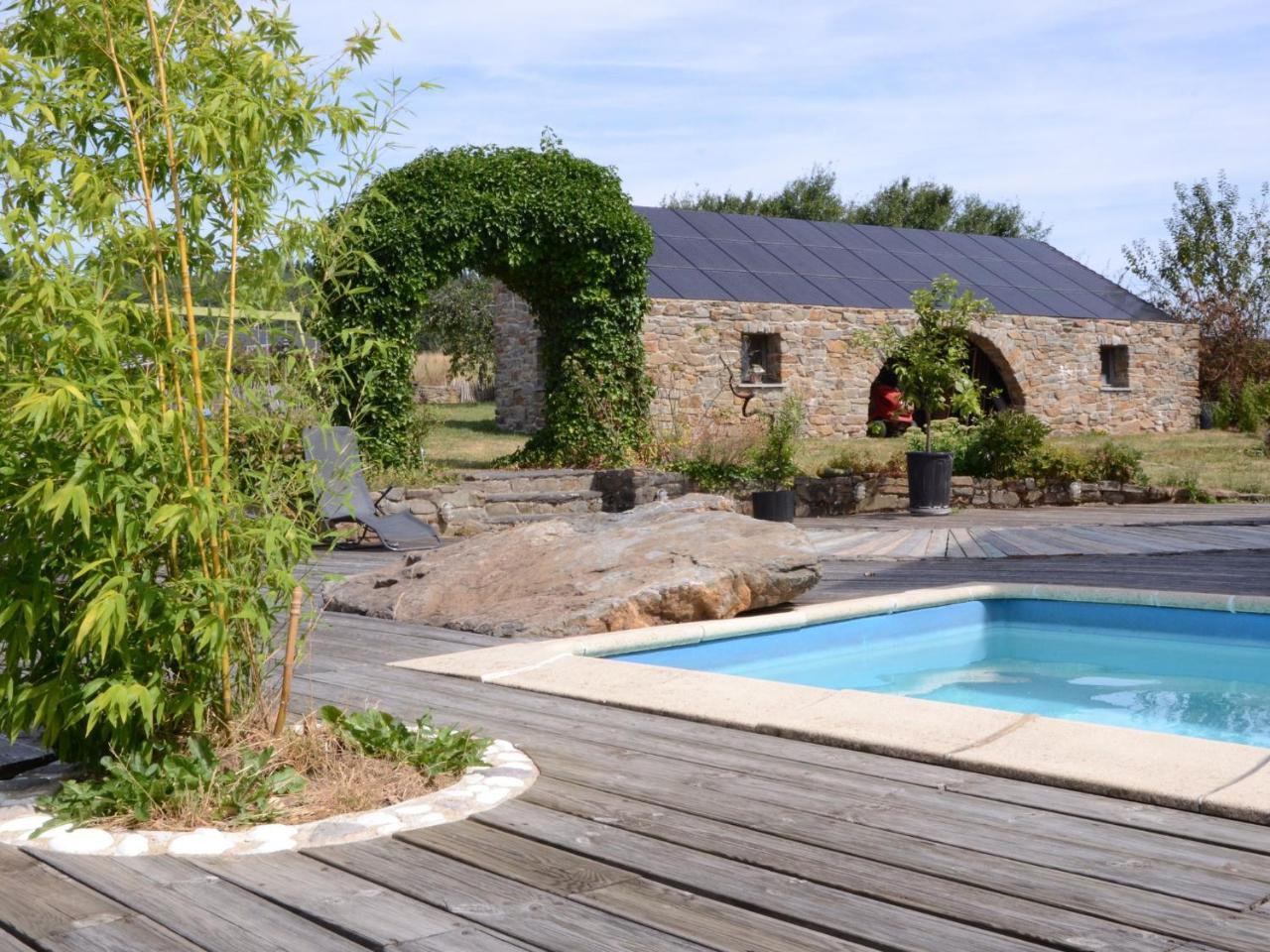 Gorgeous Holiday Home In Stoumont With Garden Eksteriør billede