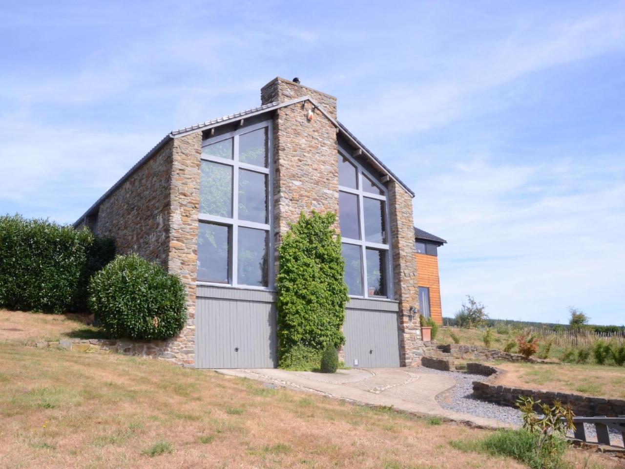 Gorgeous Holiday Home In Stoumont With Garden Eksteriør billede